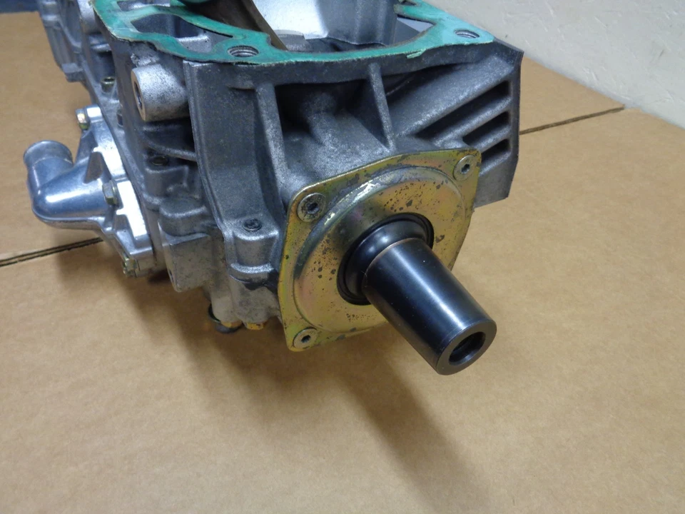 2007 SKI-DOO 600 HO SDI CRANKCASE CRANKSHAFT MXZ SUMMIT RENEGADE GSX 2006 2005 - Image 3 of 4