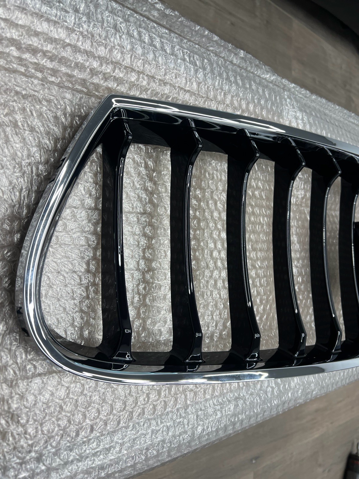 2014-2017 Maserati Ghibli Front Bumper Radiator Grille Chrome No Sensor Hole New