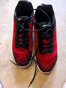 Strikeforce Men's Bowling Shoes Red/Black Lace-Up, US 12 Medium (D/M)