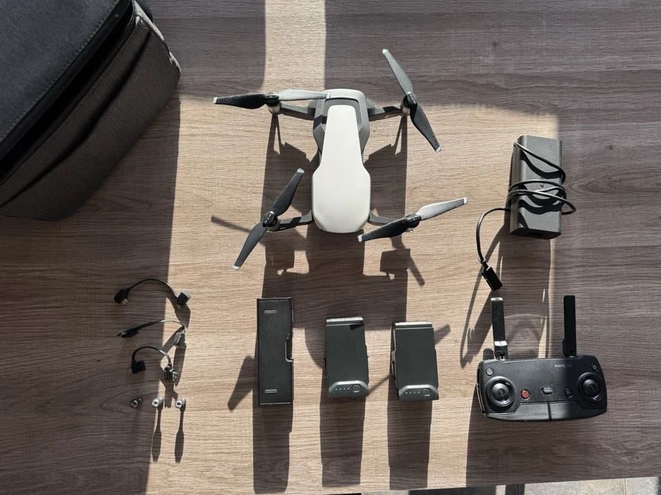 DJI Mavic Air - Two Batteries and Kit Great Condition - Image 3 of 4