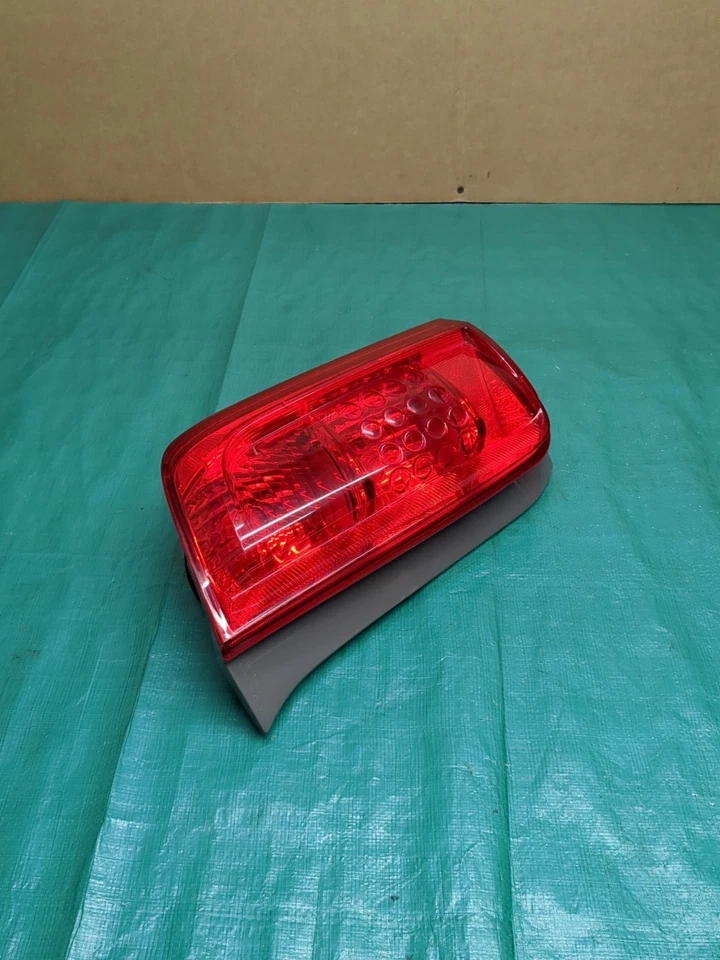 Пара задних фонарей для левого и правого водителя и пассажира 2008-2010 Scion XB от оригинального производителя  - Изображение 2 из 4