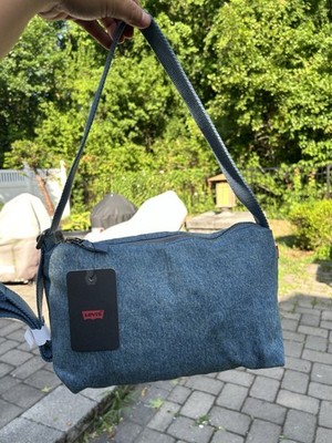 NWT  Levi s Denim Wash Blue Shoulder Bag Small New With Tag