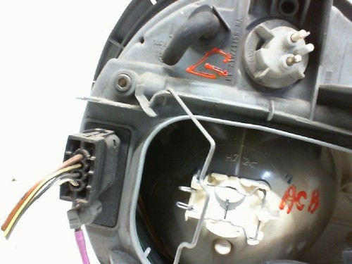 Phare gauche occasion MERCEDES CLASSE e II Phase 1 - e 220 CDI - Photo 3/4