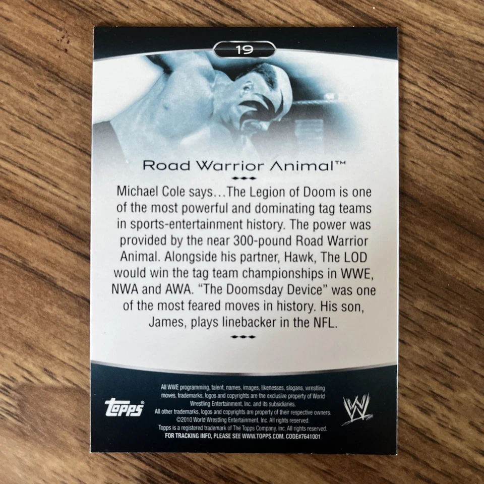 2010 Topps Platinum WWE Road Warrior Animal #19 Rookie RC NM - Image 2 of 2