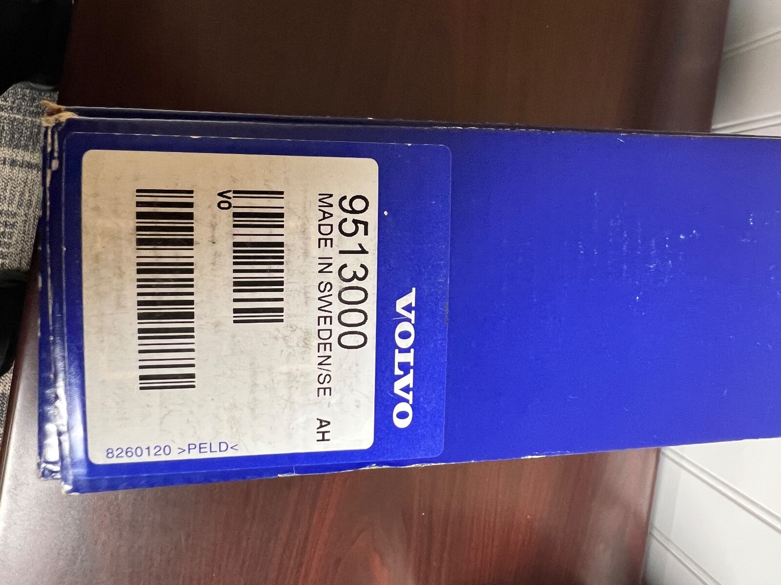 9513000 dice volvo