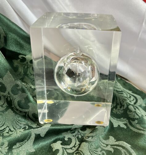 Handblown Glass Radiometer Bulb Encased in Lucite Paperweight Mid Century Modern - Picture 2 of 2
