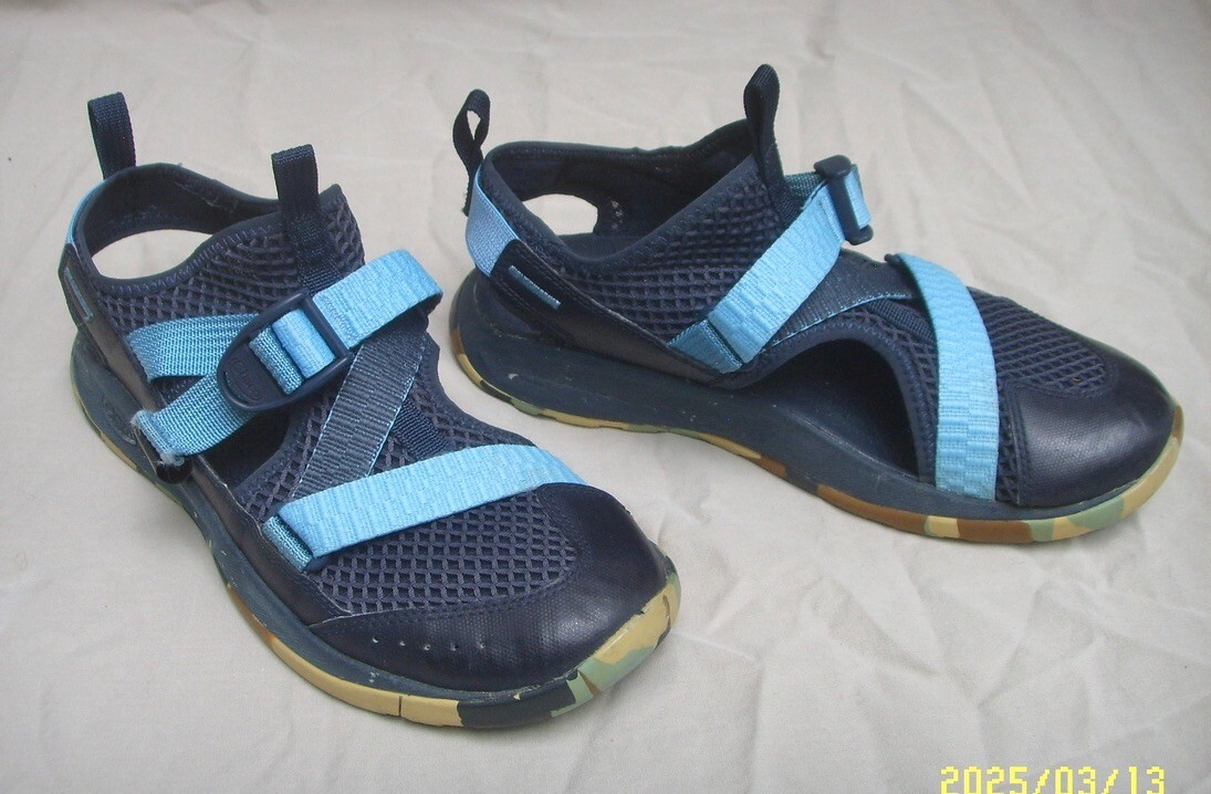 WOMENS CHACO ODYSSEY SPORT TRAIL SANDALS CLOSED TOE NAVY/BLUE SZ 8