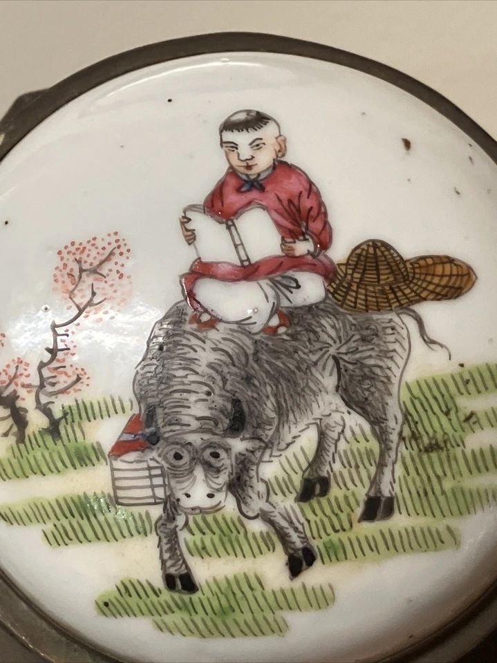 Caja de arte figurativa Cloisonne carrito de té u 'opio' de latón esmaltado chino de colección Foto 2 de 4