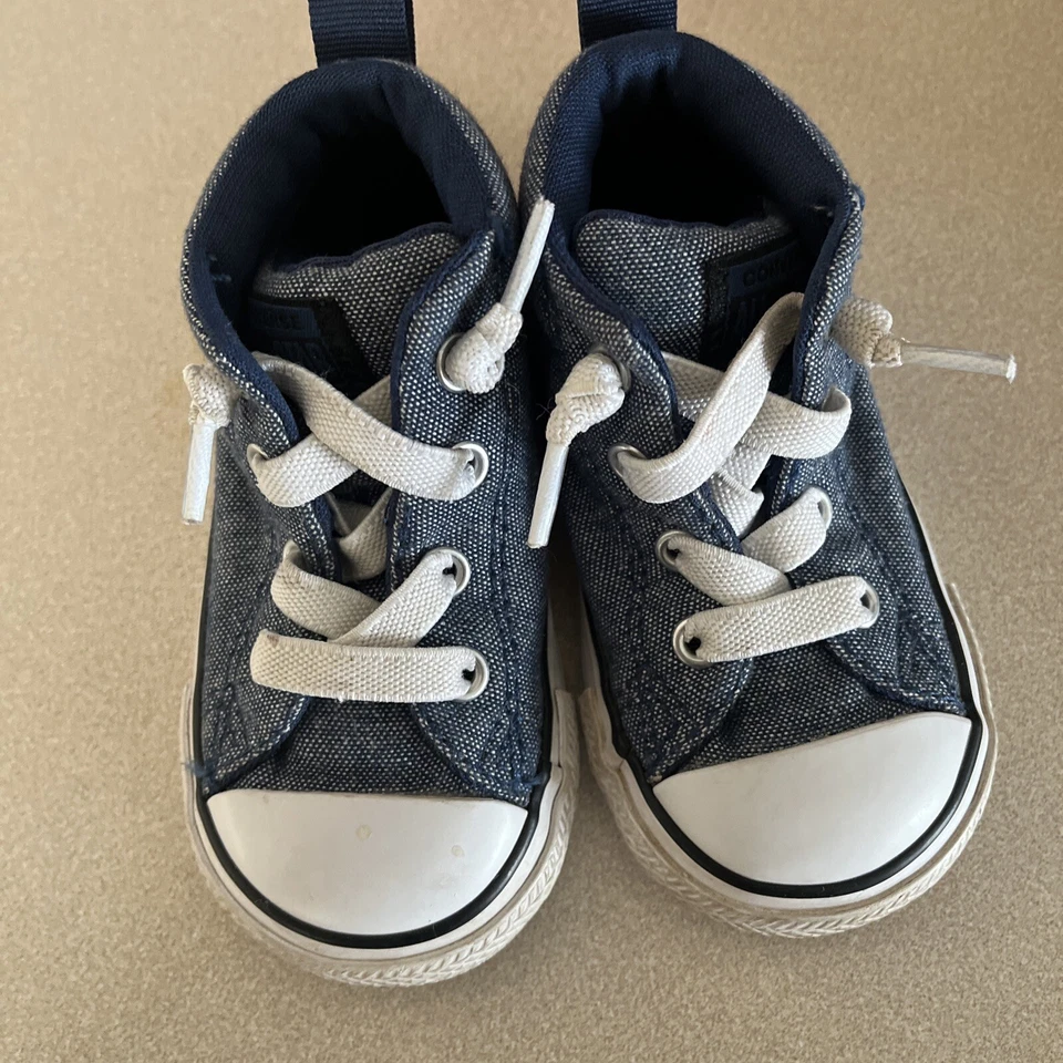 Denim Converse Chuck Taylor All Stars talla 5 para bebés Foto 2 de 3