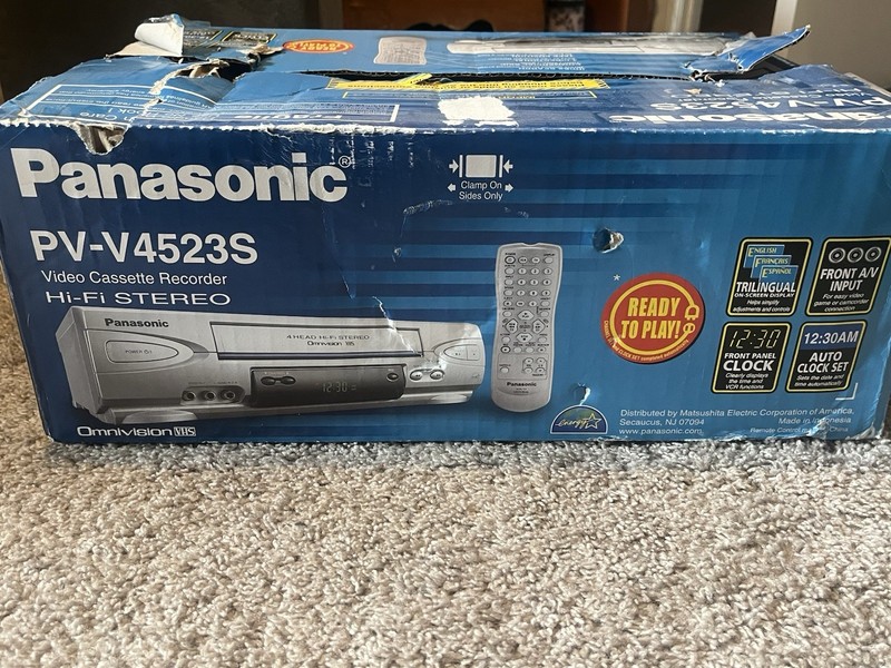 Panasonic PV-V4523S  HiFi Omnivision VHS VCR Recorder NEW OPEN BOX