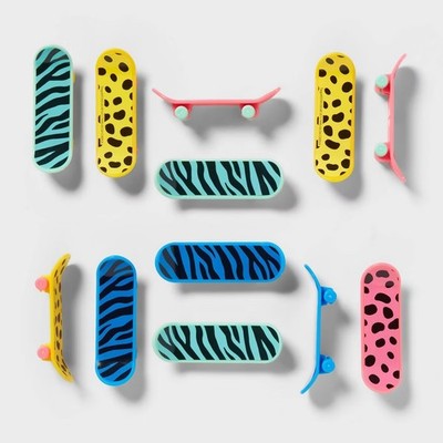 Fun Party Favors Mini Skateboard Set, 12 Pack Multicolor Animal Print Design