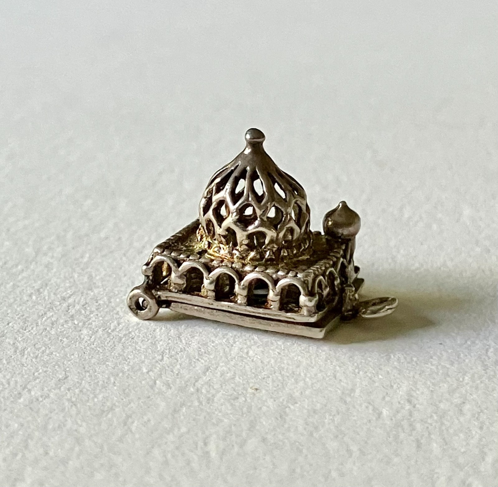 Sterling silver vintage charm, opening mosque