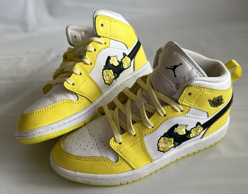 Nike Air Jordan 1 Mid SE Floral Yellow 