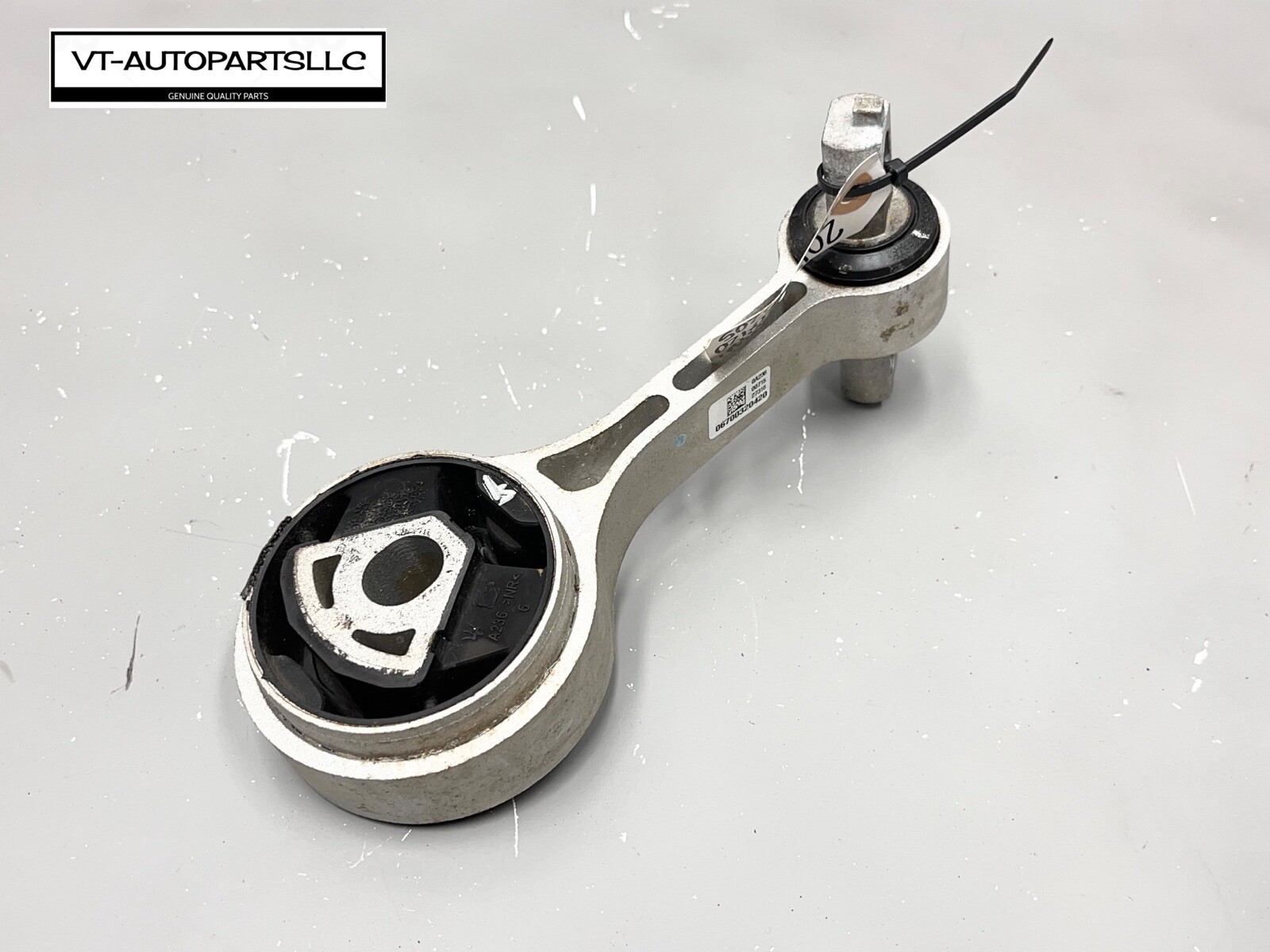 ⭐️2017-2020 MASERATI LEVANTE 3.0L ENGINE MOTOR RIGHT MOUNT TORQUE LINK ROD OEM