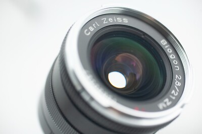 ZEISS Biogon T* 2.8/21 ZM Lens - Black