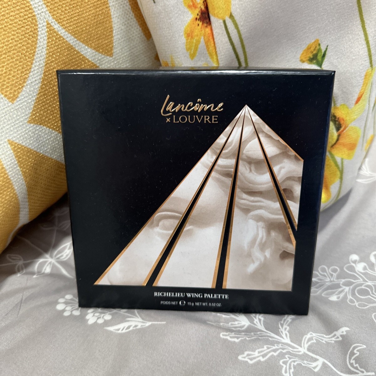 Lancôme Richelieu Wing Palette 01 NEW Lancome x Louvre Richelieu Wing Face & Eyeshadow Palette