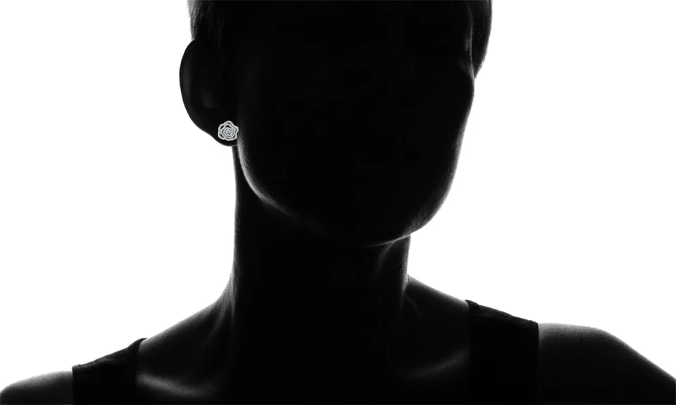 Pendientes de circonita cúbica de cristal flor oro blanco de 18k hechos con elementos de Swarovski Foto 4 de 4