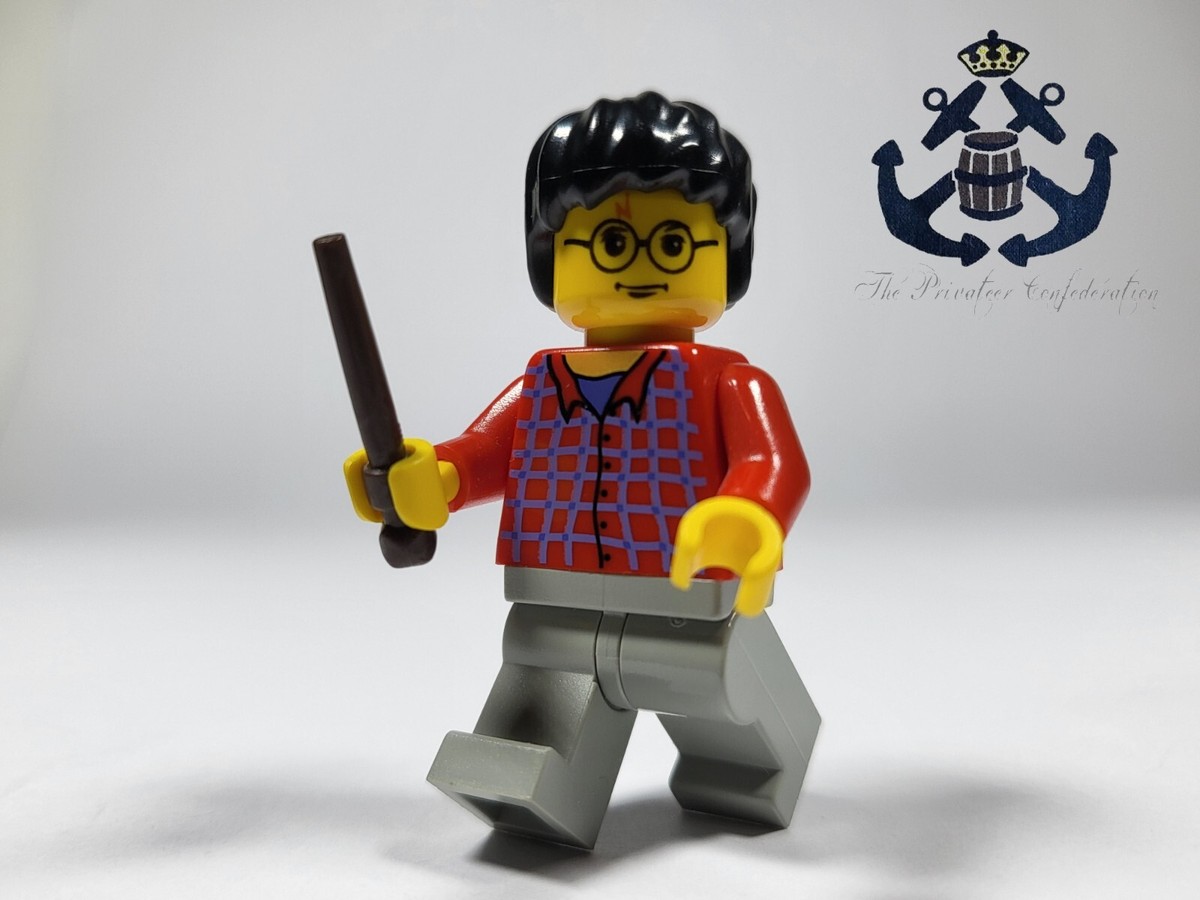 LEGO Minifigure 2000s Harry Potter Red Shirt + Wand hp025 For