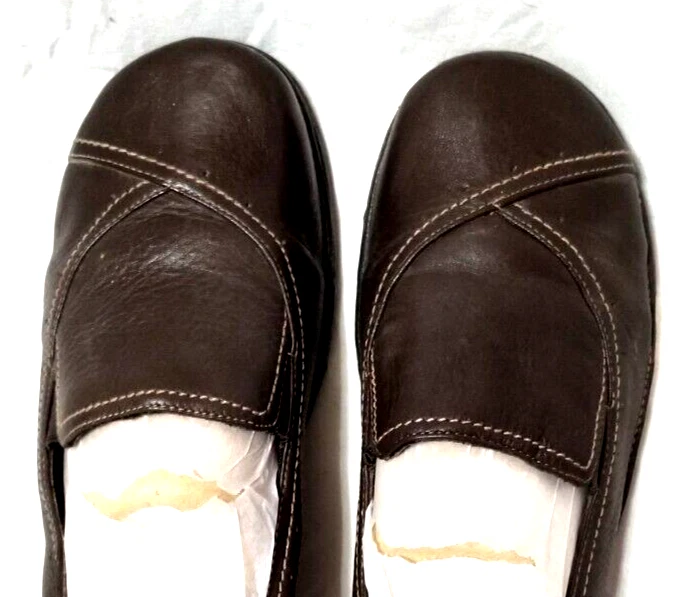 Mocassini mocassini Clarks in pelle strutturata taglia 10 W casual comodi marroni