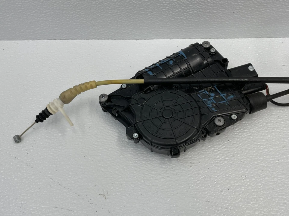 Atuador de trava de porta traseira esquerda 13 14 15 BMW Alpina B7 F01 F02 1457 fabricante de equipamento original - Imagem 3 de 4