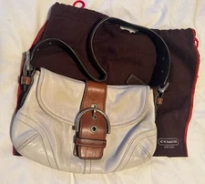 Coach Soho Leather Shoulder Bag White with Brown Trim Buckle Vintage Y2K 