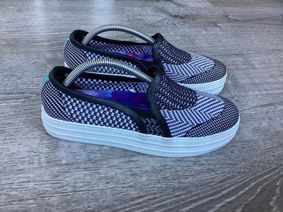 Skechers Womens Size 6.5 Double Up Rise Up Woven Slip On Sneaker Black White 812