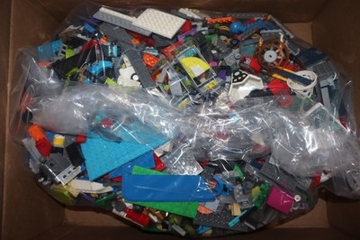 Lego 9 lbs Pounds Random Pieces Plates Building Block Bulk Lot MiniFigures