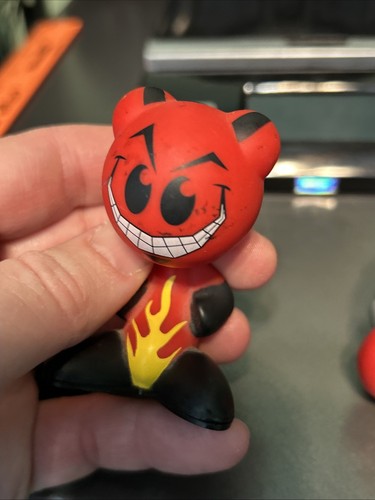 Radica UB Funkeys Red Deuce & Scratch Character Figures | eBay