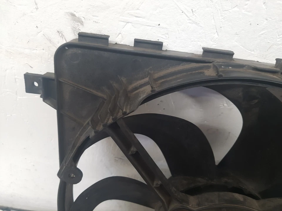 VOLVO S80 V70 2.4 D5 RADIATOR FAN & COWLING 2007-11 31274265 12-MTH WARRANTY - Image 2 of 4