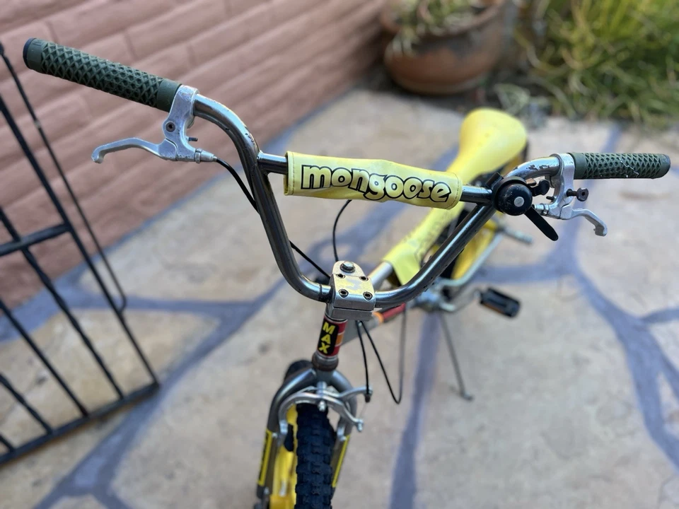 Mongoose Stranger Things Limited Edition Bike BMX Yellow - Image 3 of 4