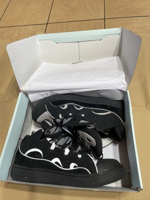 Lanvin Curb