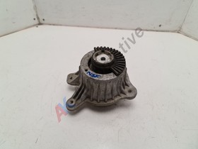 Mercedes C Class W205 C205 2.1 CDI - Left Side Engine Mount A2052406617