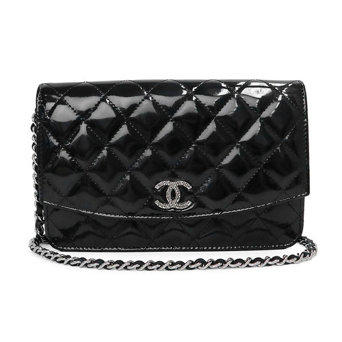 Chanel Brilliant Matelassé Coco Mark Enamel Chain Wallet A48692 Quilted #BCB548
