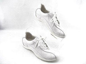 clarks white tennis shoes