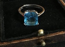 Vintage Style Blue Topaz Ring 18K White Gold Plated