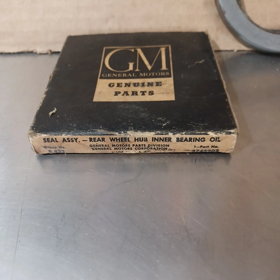 Sello de buje de rueda trasera GM Chevrolet Buick Cadillac Oldsmobile NOS 3743202 Foto 2 de 4