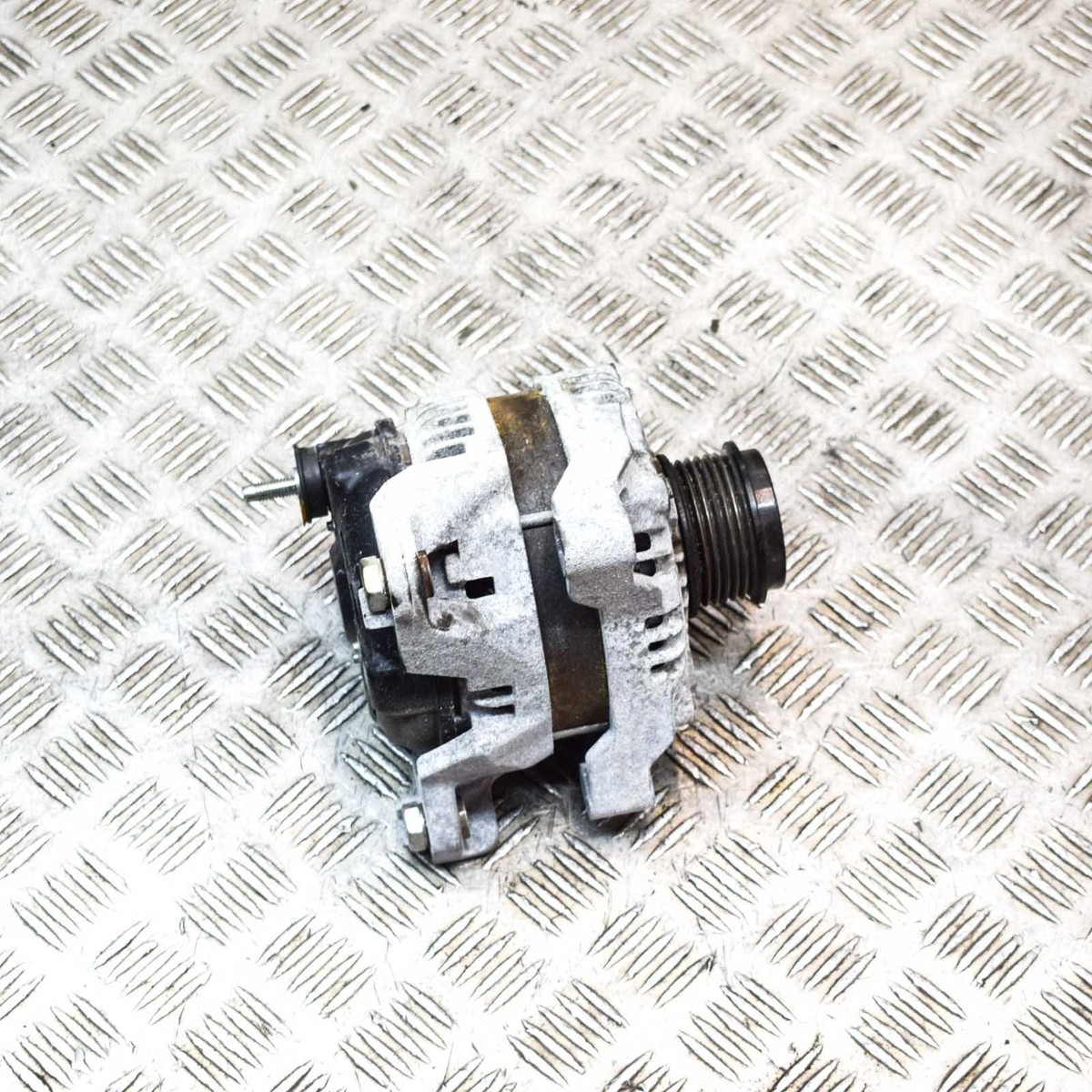 CHEVROLET CAMARO 3.6 MK6 Alternator 13591604 TN104211-8900 3.6 P