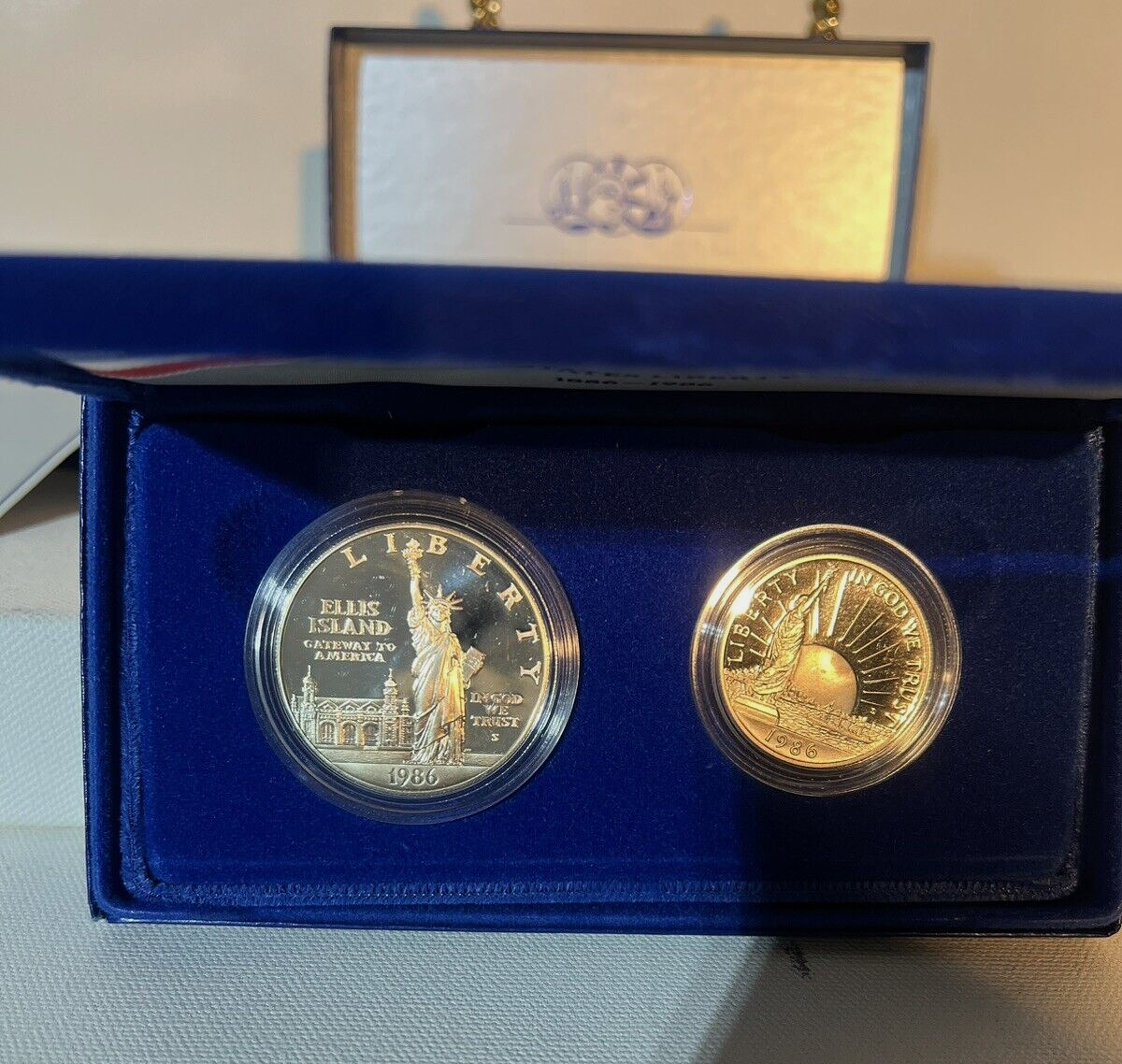 1986 US Statue of Liberty Coin Proof Set One Dollar & Half Dollar Piece with COA