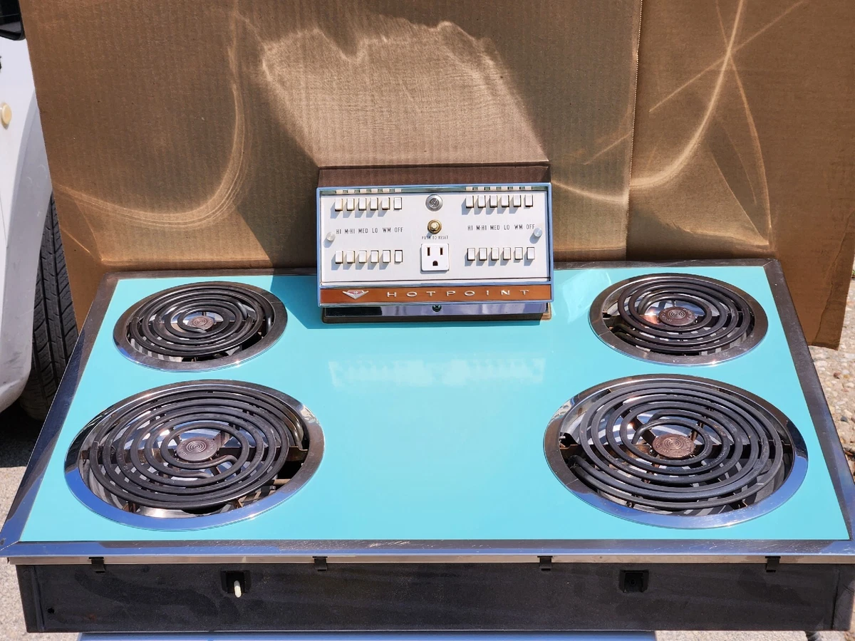 Vintage GE Hotpoint 4 Burner 30 In Electric Cooktop AQUA Colored