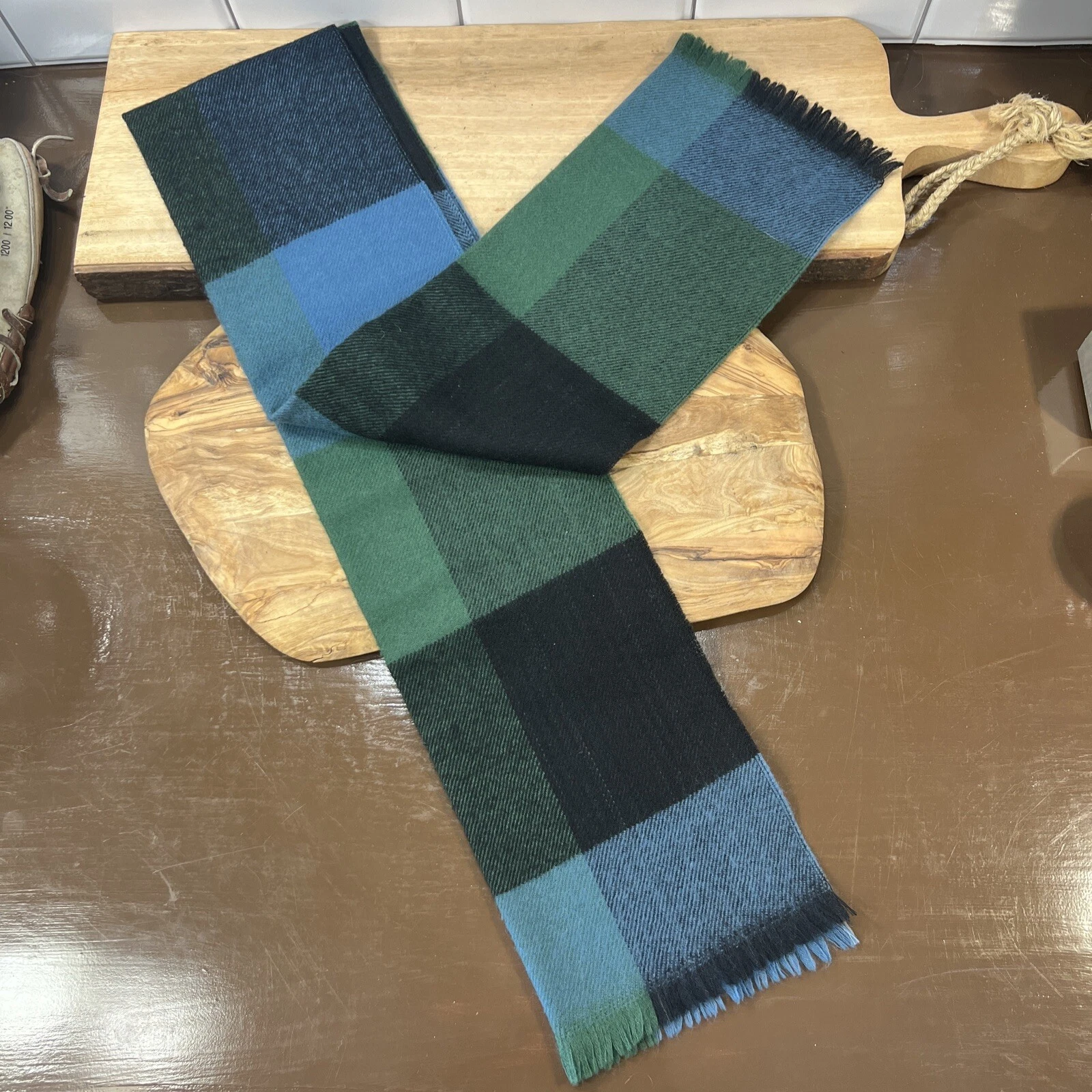 Dorfman Pacific 100% Australian Wool Loomed in USA Multicolor Scarf Muffler