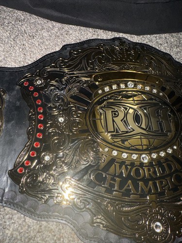 Ring of Honor World Championship Replica Belt W/ Figures Toy Company 2020 RARE - Picture 3 of 24