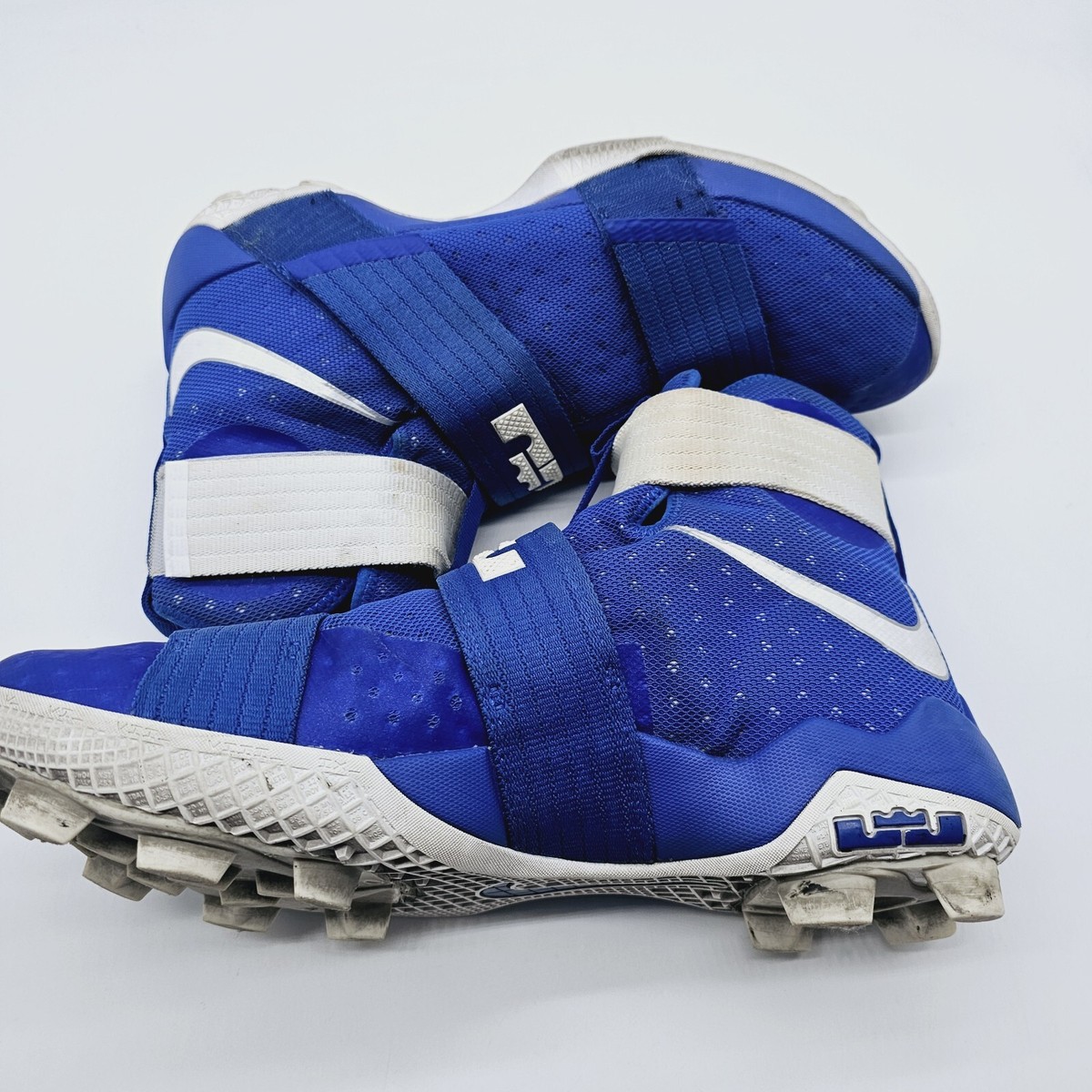 lebron baseball cleats