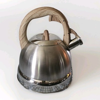 L EPICURE DELUXE WHISTLING TEA KETTLE STAINLESS STEEL SIM WOOD HANDLE 3 QT ~ NEW