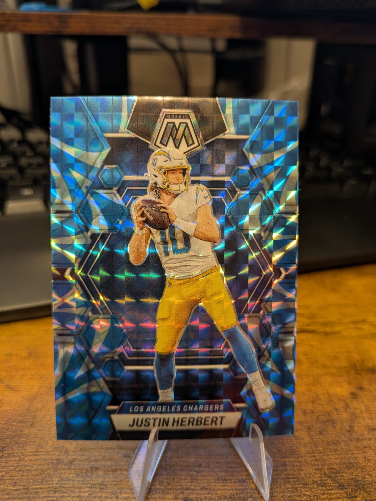 2023 Panini  Mosaic Reactive Blue #127 Justin Herbert