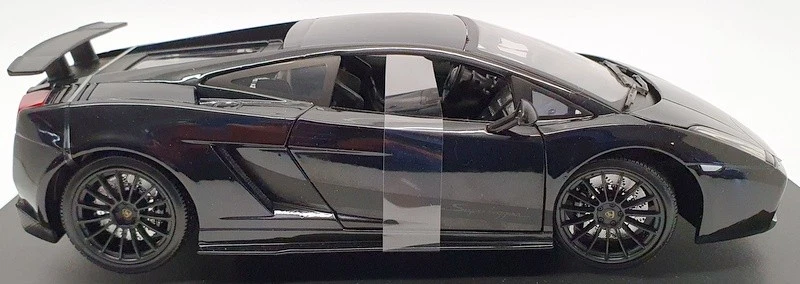 Maisto escala 1/18 diecast 46629 - 2007 Lamborghini Gallardo Superleggera Foto 4 de 4