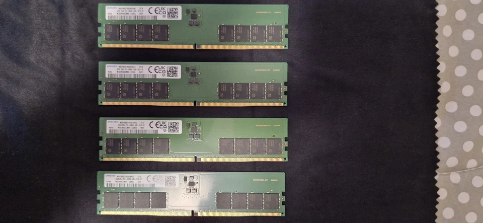 Memory SAMSUNG 32GB 2RX8 PC5-4800B-RE0-1010-XT ECC REG Memory server 4800mhz - Immagine 2 di 2