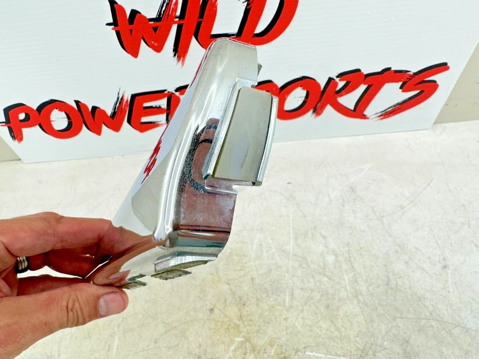 Harley Davidson V Rod VRSCA 2003 cromo lado izquierdo triángulo cubierta panel Foto 3 de 4