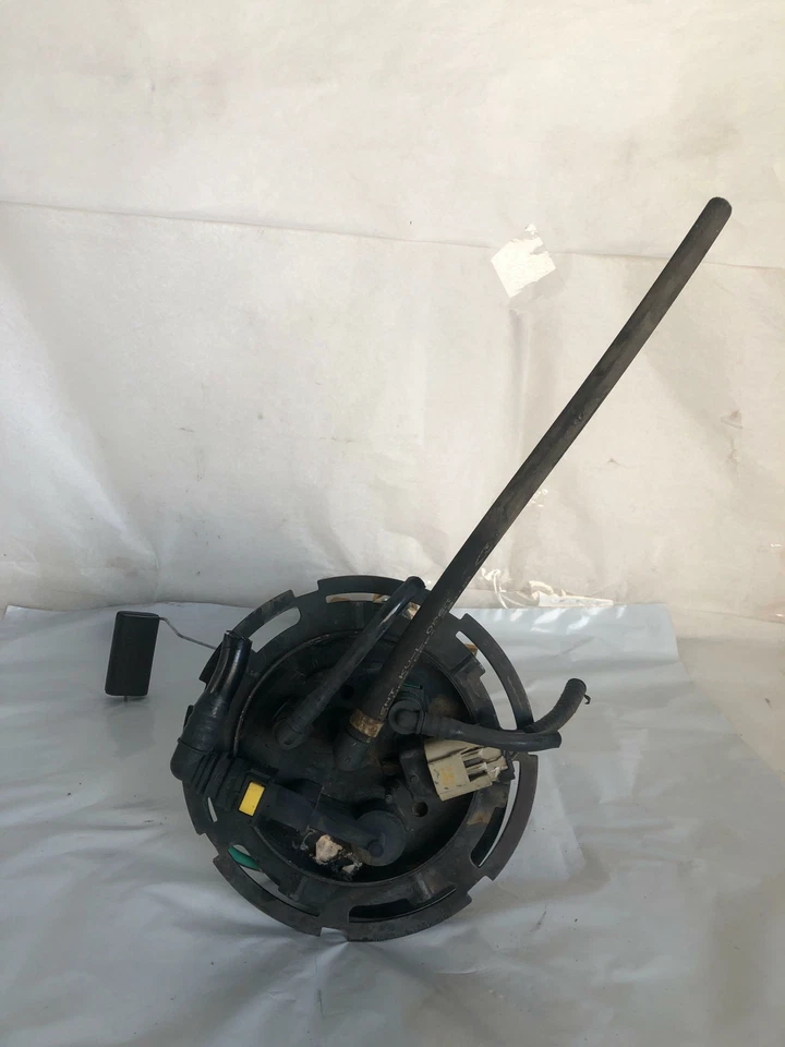 Ford Ranger Super Cab 2007-2011 (126" WB) conjunto de bomba de combustible automático 3,0 L 6 cilindros *J Foto 4 de 4