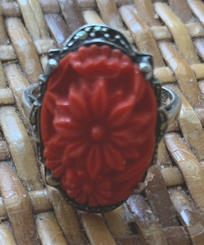 Sterlingsilber Amy Kahn Russell rot geschnitzte Koralle Blumen & Markasiten Ring - Bild 5 von 5