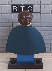 LEGO NEXO KNIGHTS 70335 Queen Halbert - Dark Blue Cape Minifigure! NEX018!